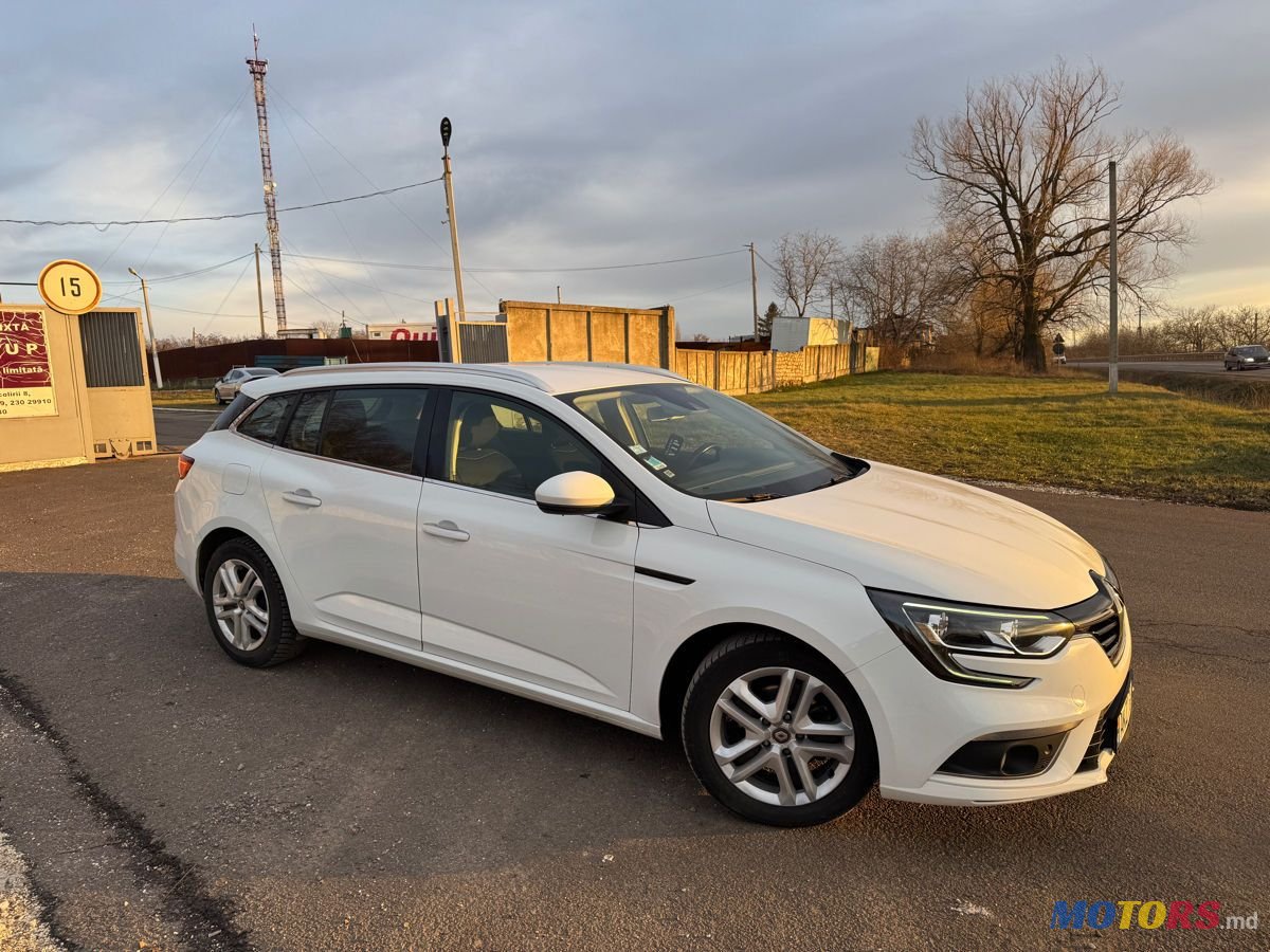 2019' Renault Megane photo #3