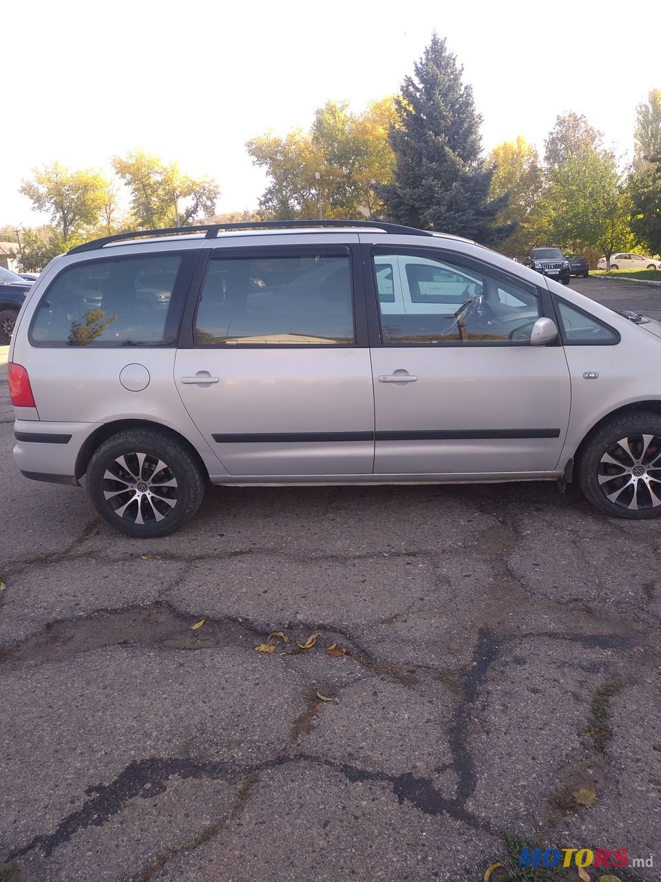 2002' Volkswagen Sharan photo #5