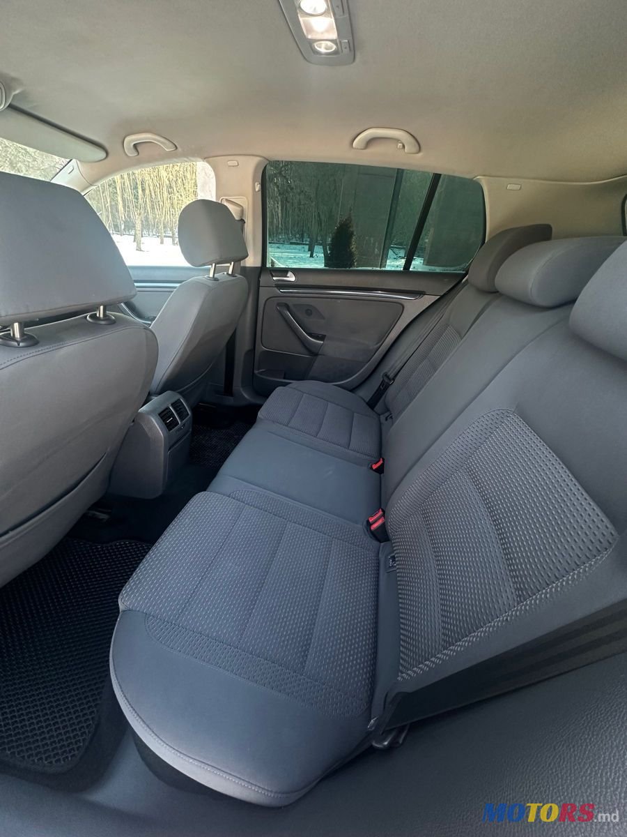 2006' Volkswagen Golf photo #6