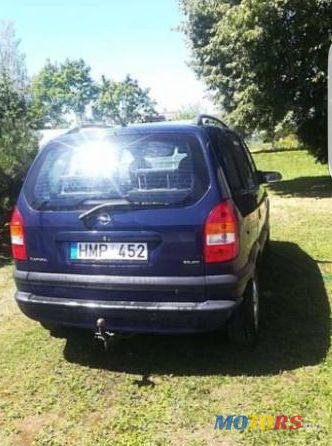 2002' Opel Zafira photo #1