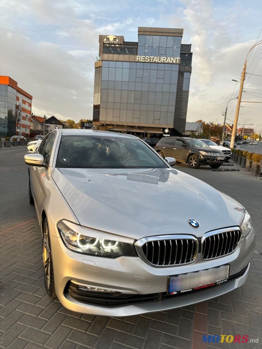 2017' BMW 5 Series photo #2
