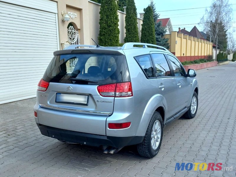 2008' Citroen C-Crosser photo #5