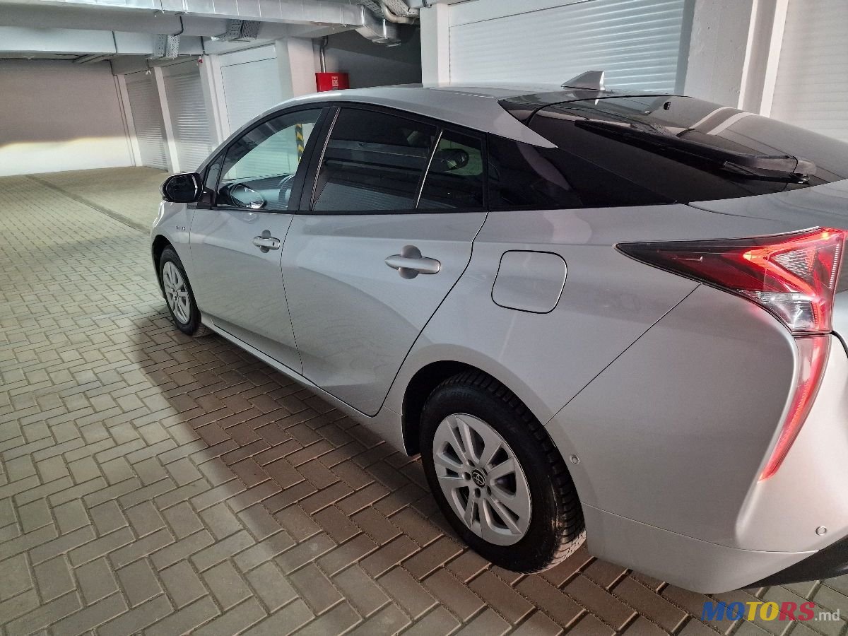 2016' Toyota Prius photo #6