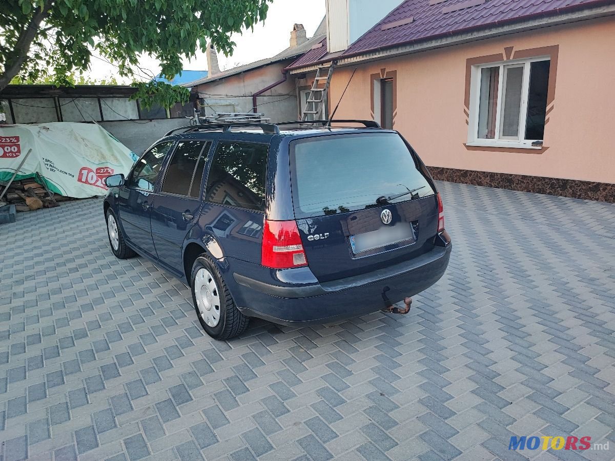 2003' Volkswagen Golf photo #6