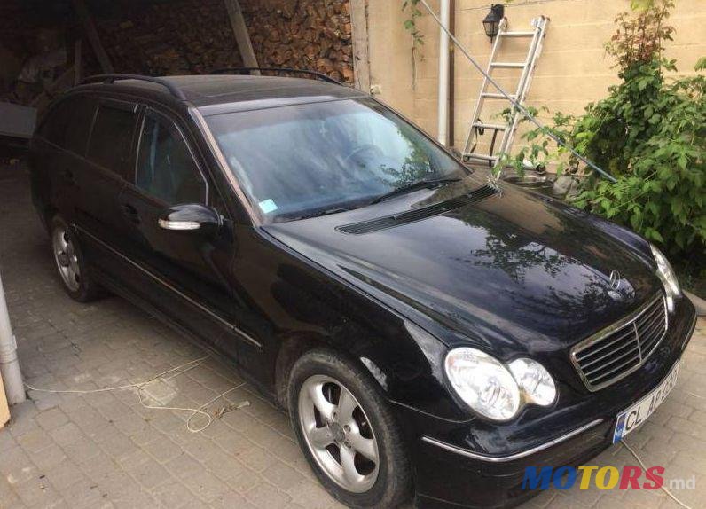 2003' Mercedes-Benz C photo #2