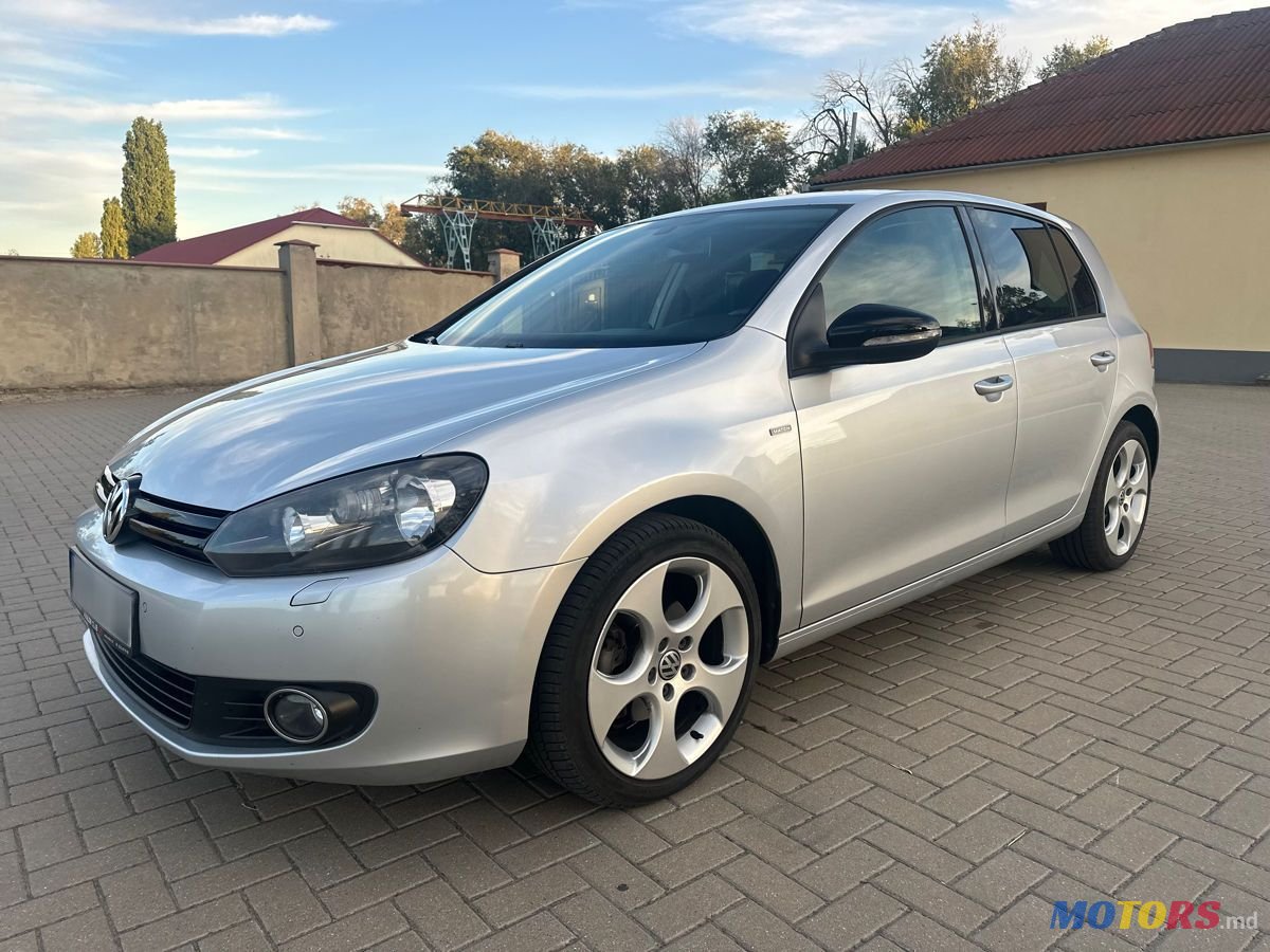 2012' Volkswagen Golf photo #6