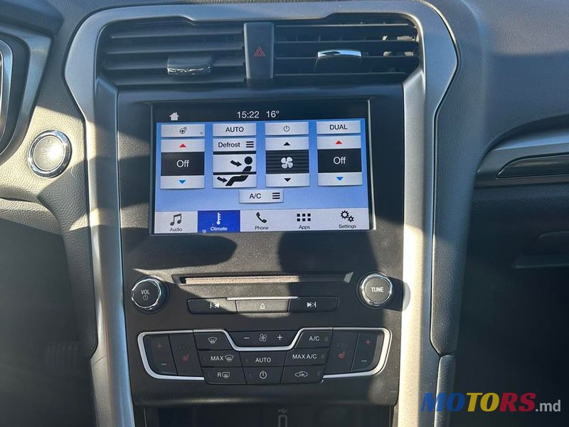 2016' Ford Fusion photo #2