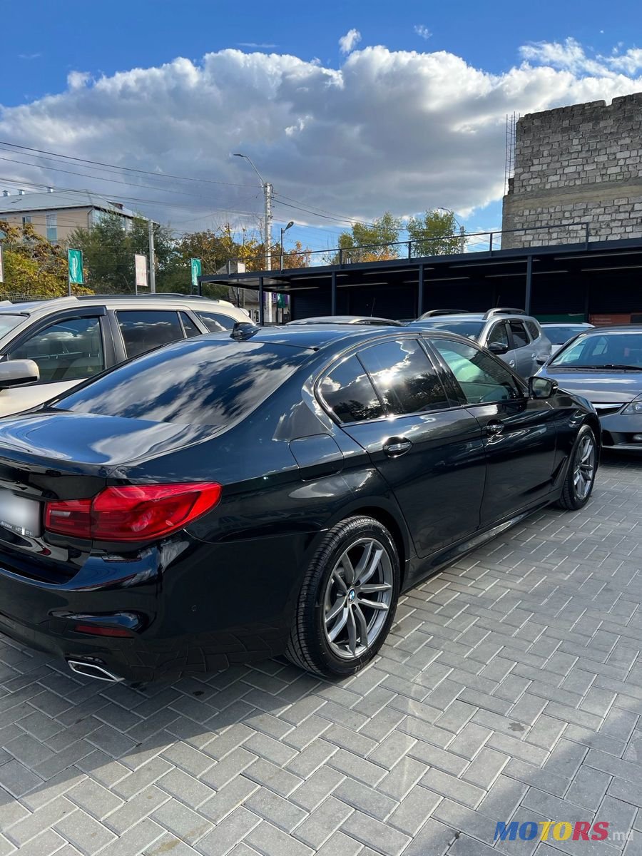2018' BMW 5 Series photo #2