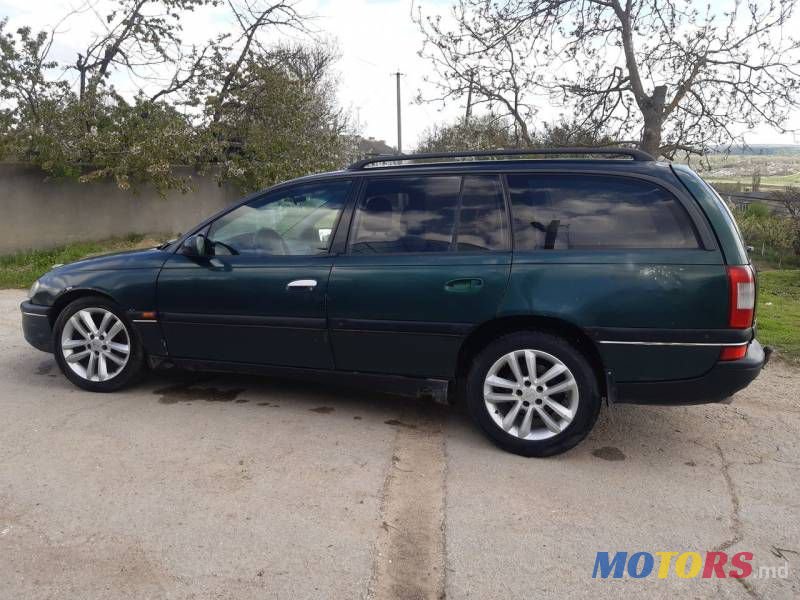 1994' Opel Omega photo #5