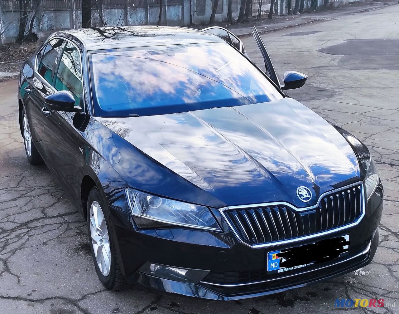 2016' Skoda Superb photo #2
