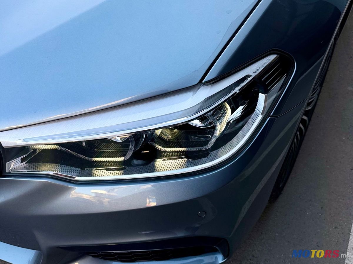 2019' BMW 5 Series photo #5