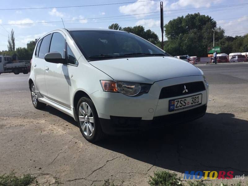 2012' Mitsubishi Colt photo #1