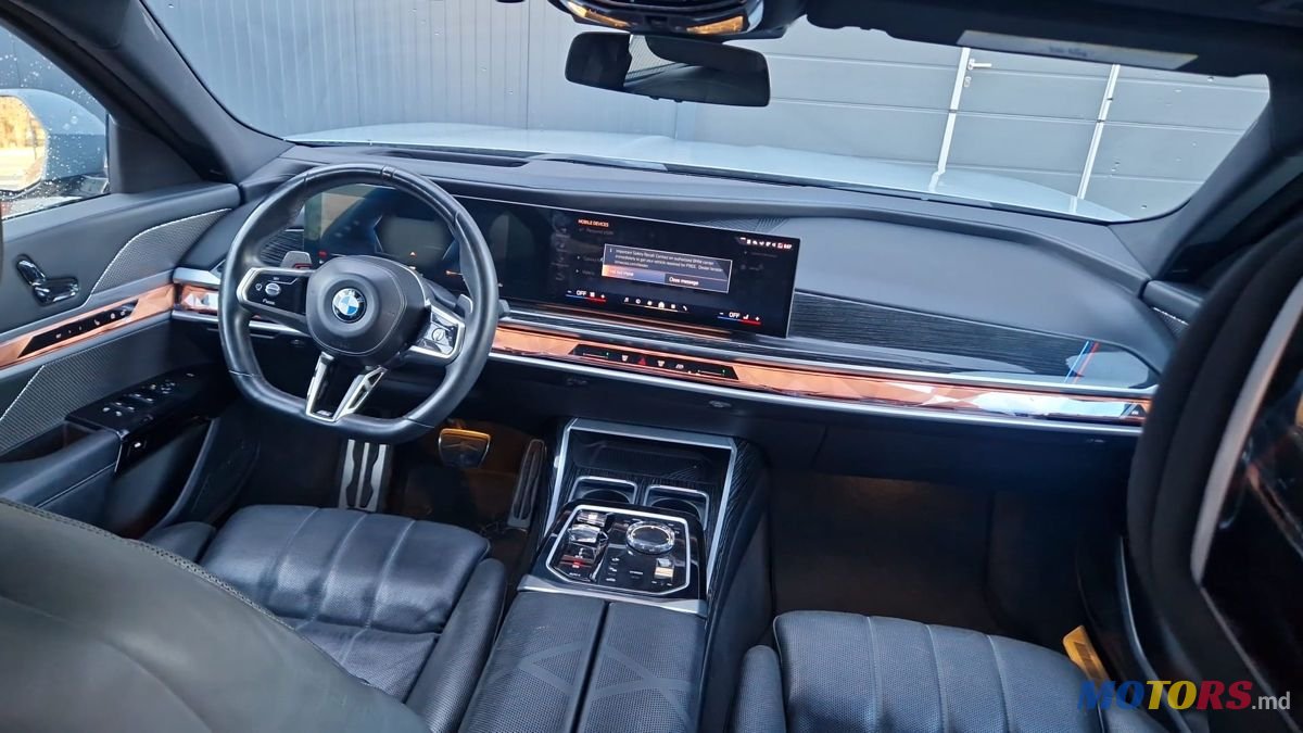 2023' BMW 7 Series photo #6