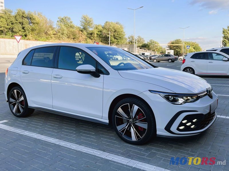 2021' Volkswagen Golf photo #2