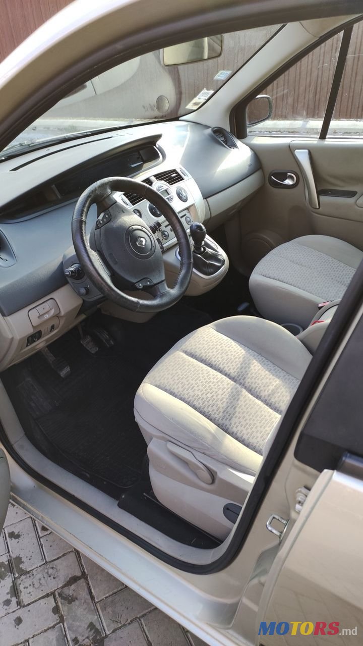 2006' Renault Scenic photo #5