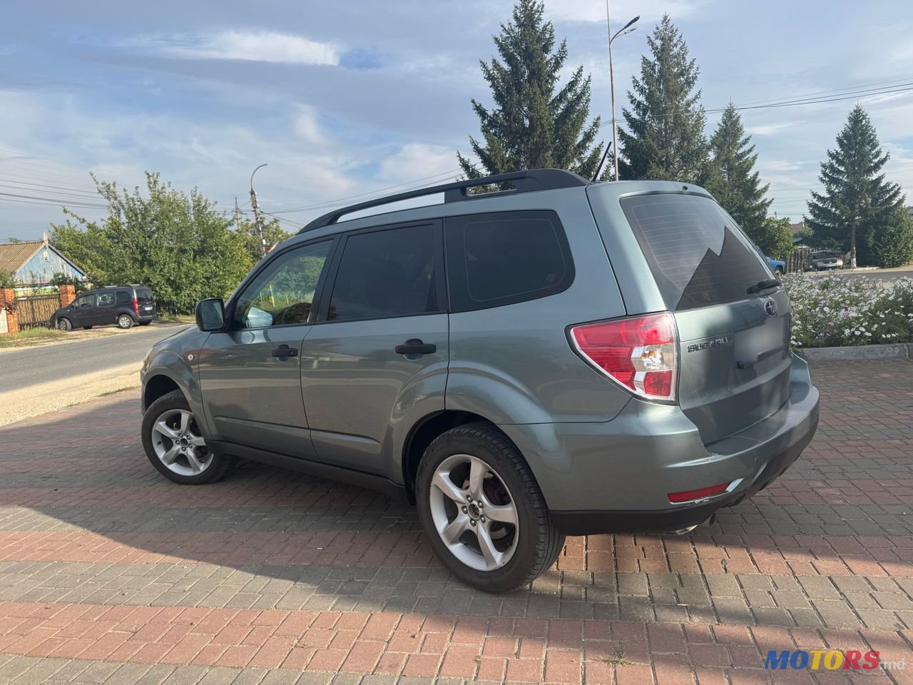 2010' Subaru Forester photo #5
