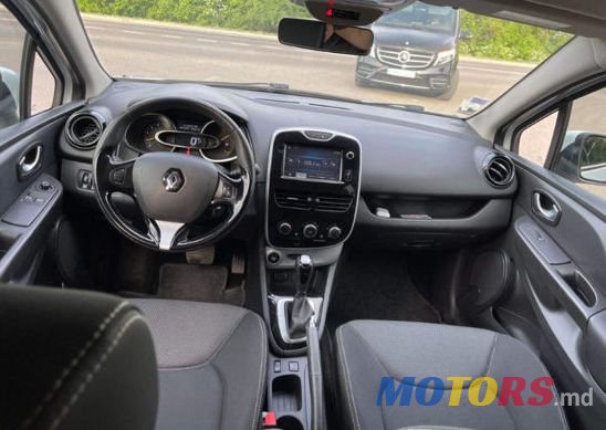 2014' Renault Clio photo #5