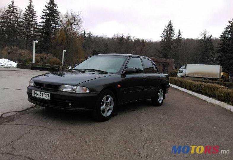 1995' Mitsubishi Lancer photo #1