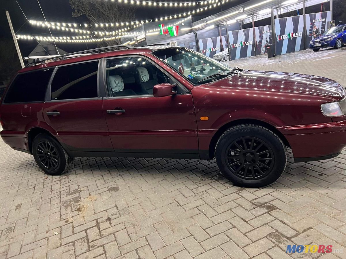 1995' Volkswagen Passat photo #4