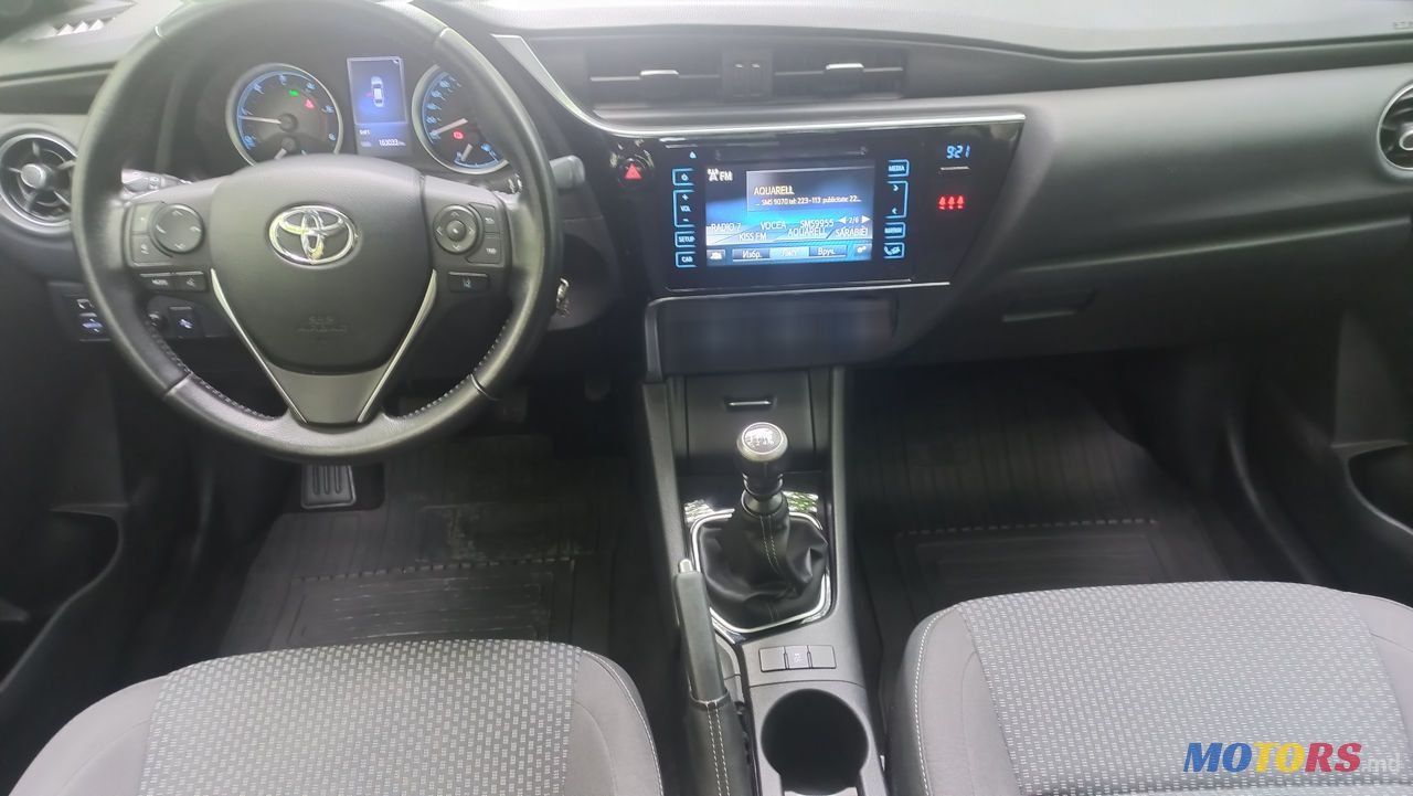 2018' Toyota Corolla photo #3