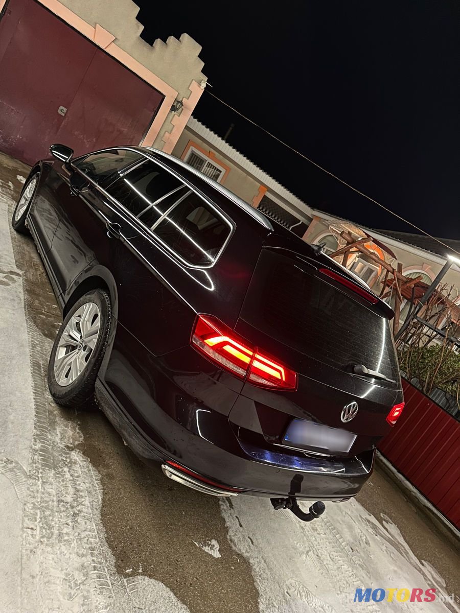 2015' Volkswagen Passat photo #5