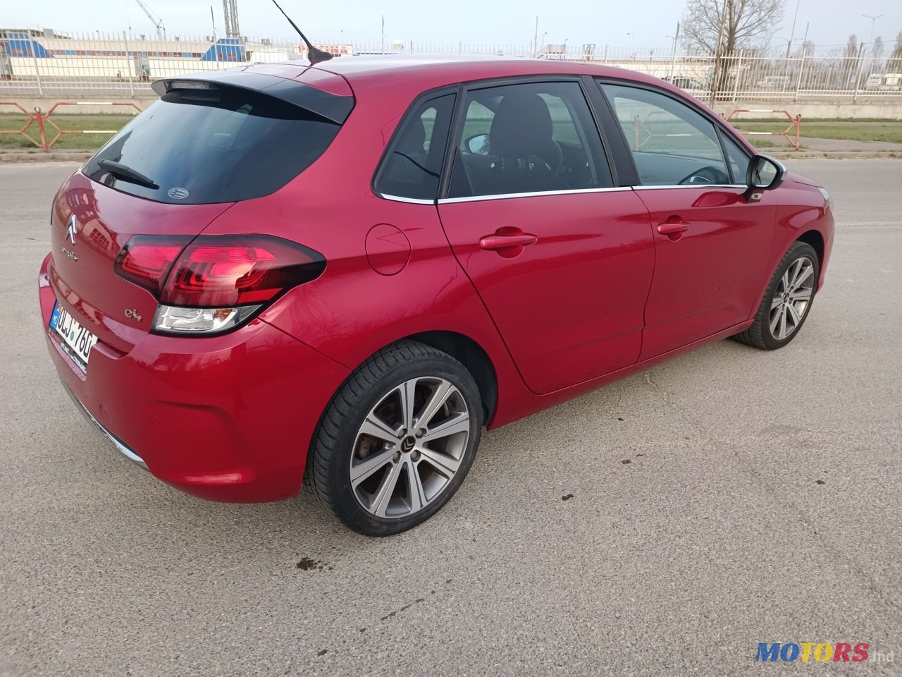 2015' Citroen C4 photo #3