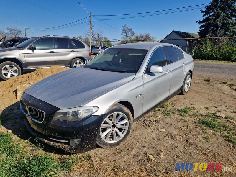 2012' BMW 5 Series photo #2