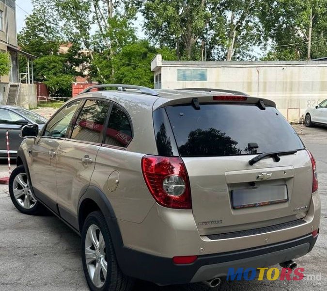2011' Chevrolet Captiva photo #4