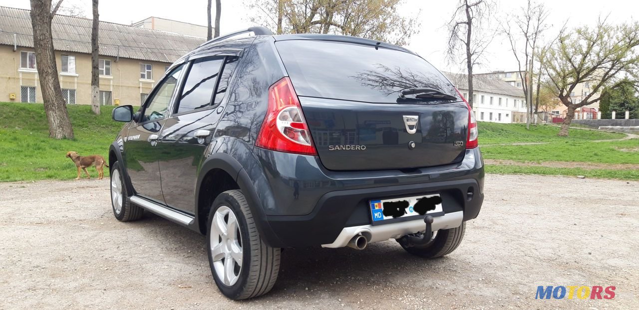 2012' Dacia Sandero Stepway photo #4