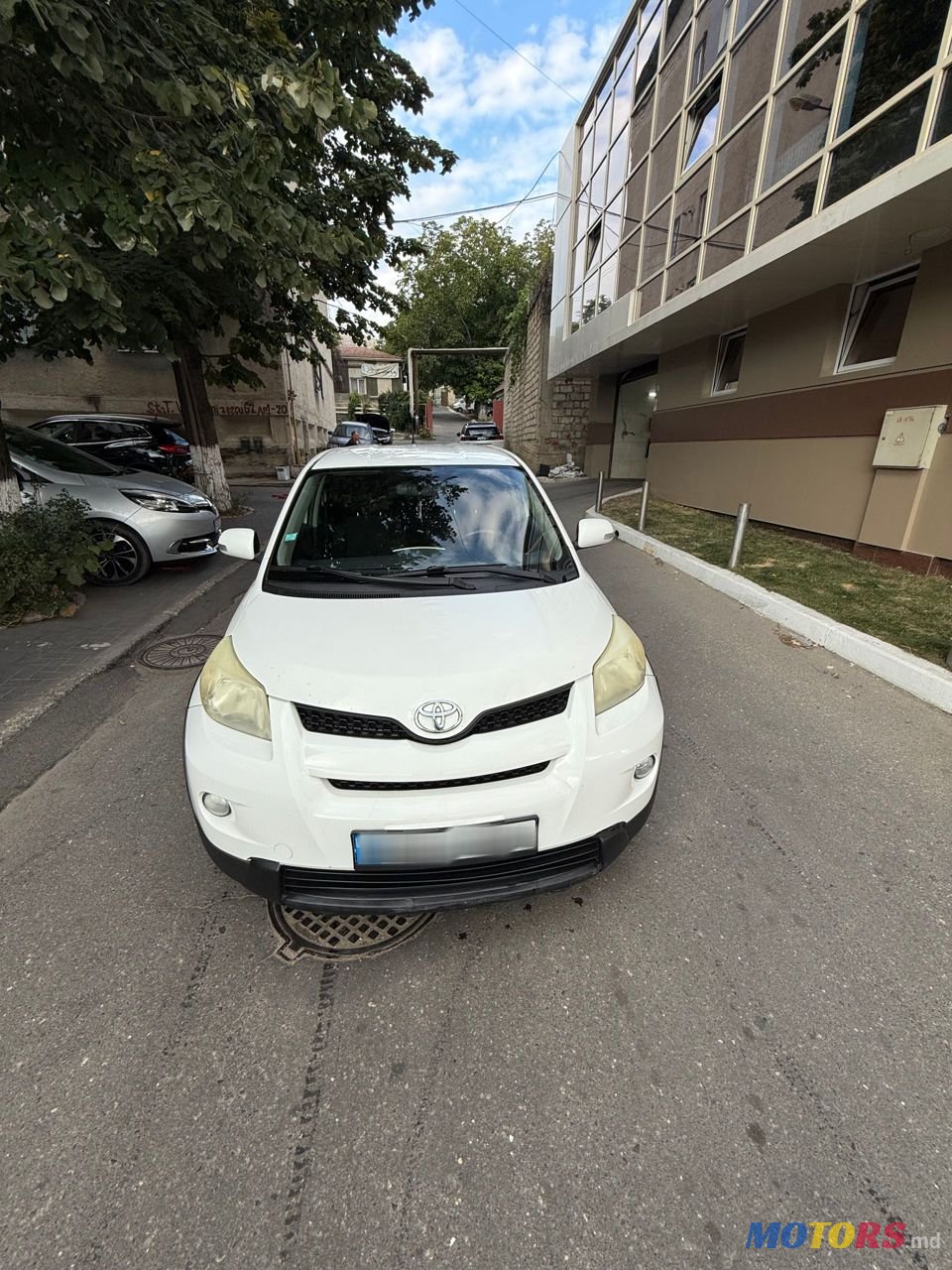 2010' Toyota Urban Cruiser photo #2