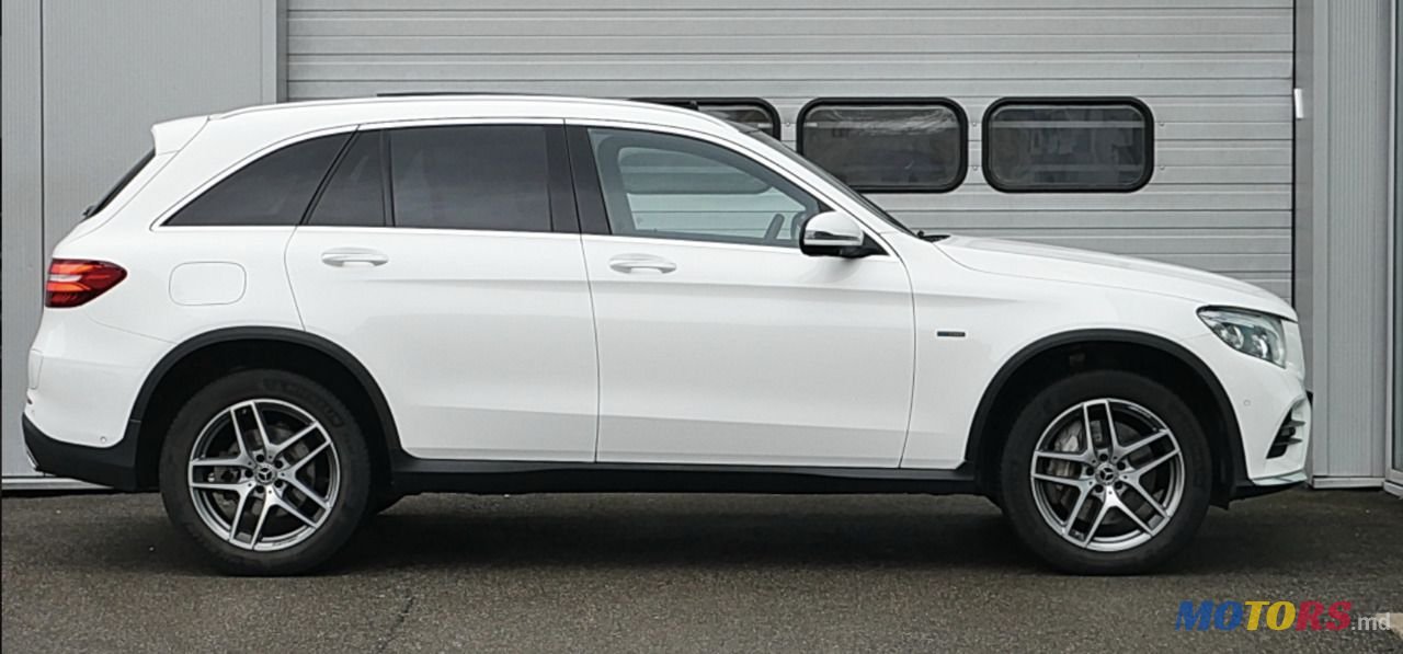 2017' Mercedes-Benz Glc photo #3