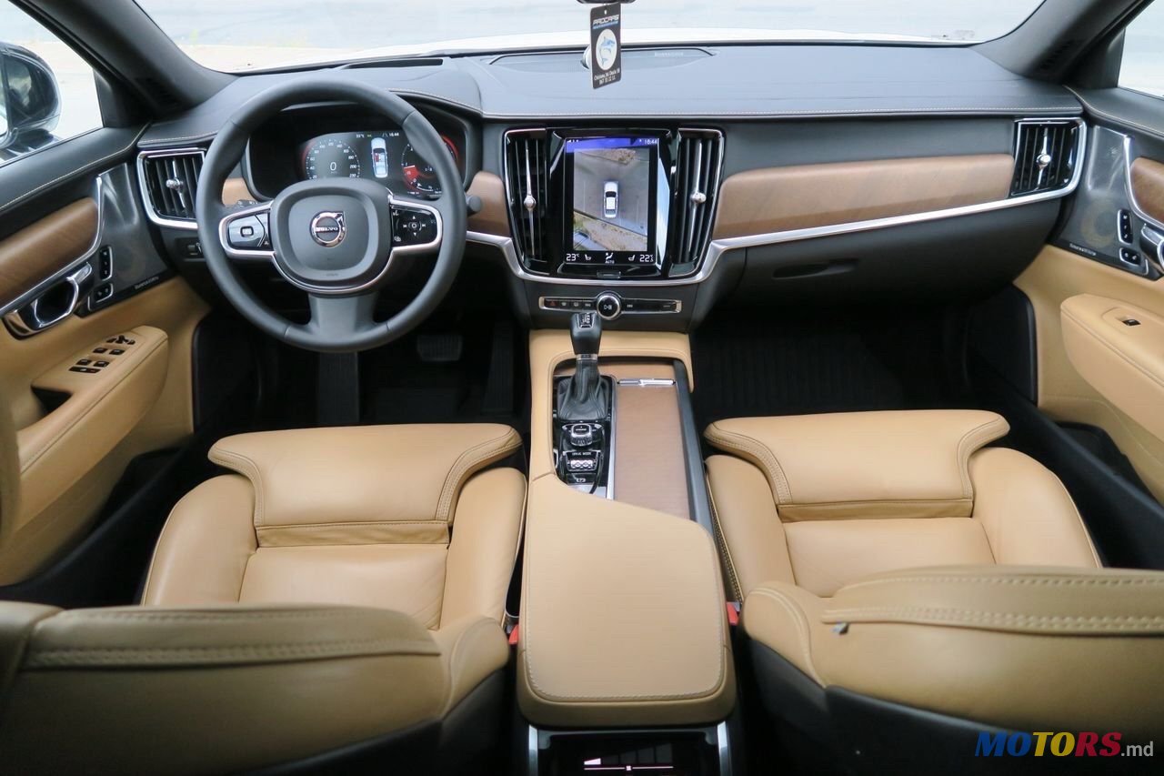 2016' Volvo S90 photo #6