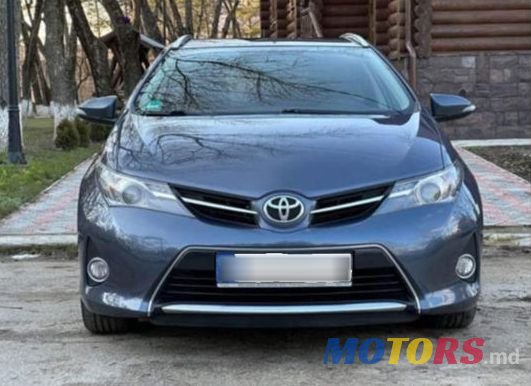 2015' Toyota Auris photo #1