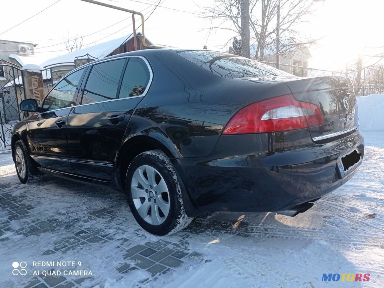 2011' Skoda Superb photo #4