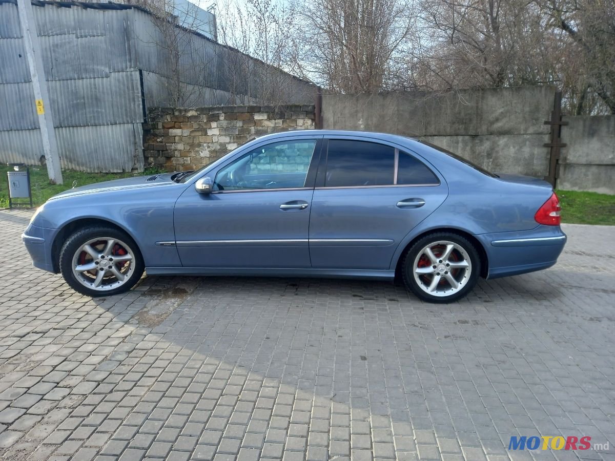 2003' Mercedes-Benz E-Class photo #1