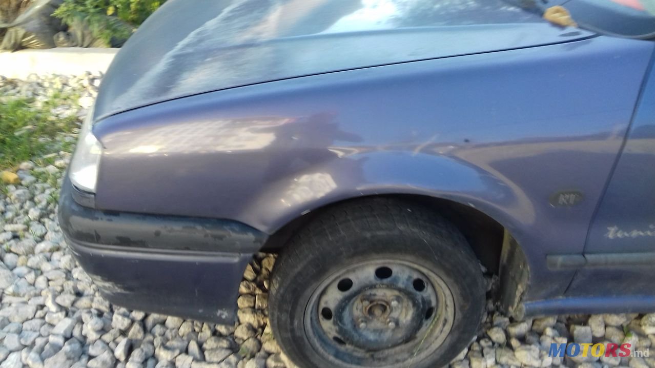 1992' Renault 19 photo #4