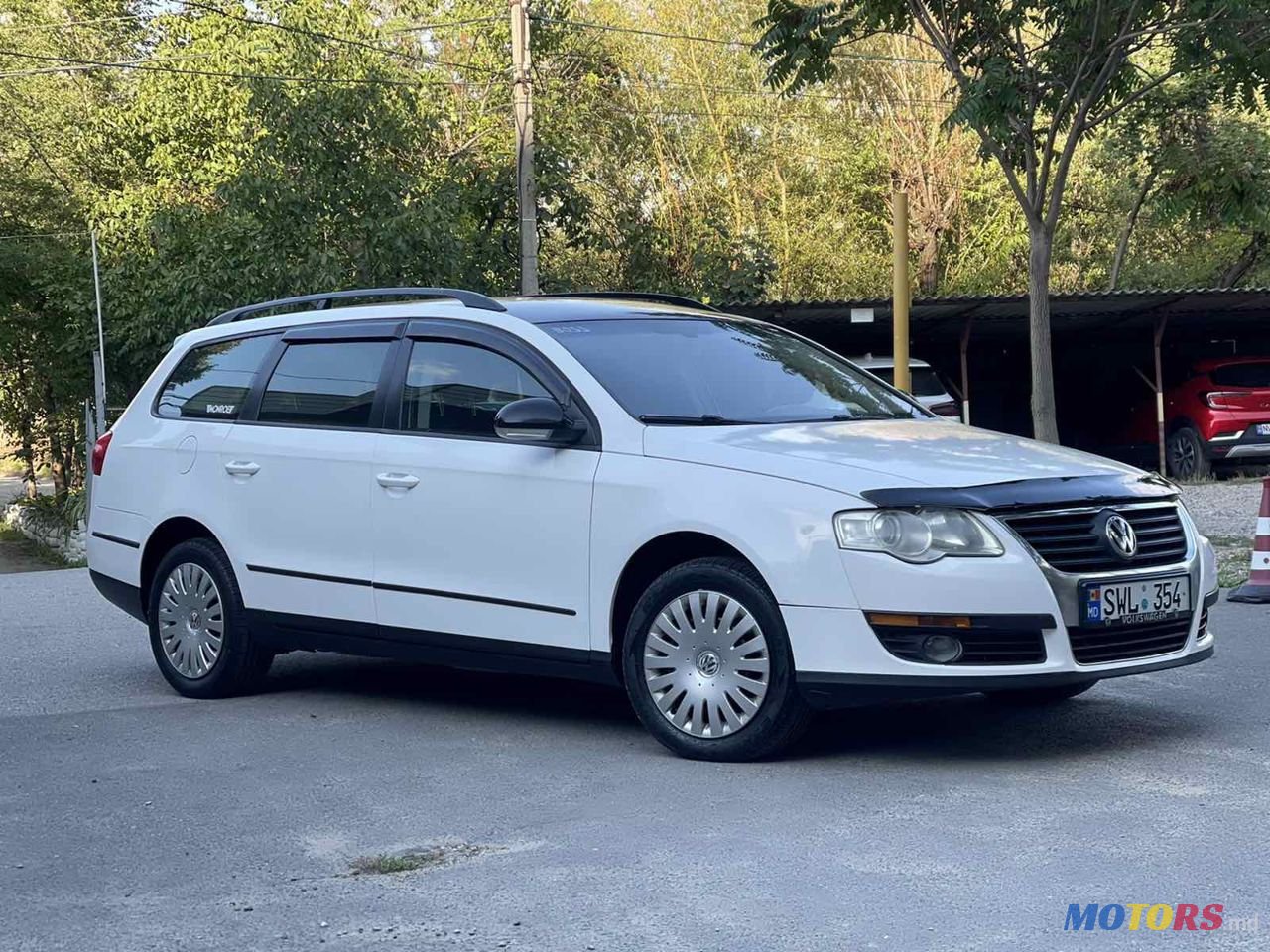 2008' Volkswagen Passat photo #5