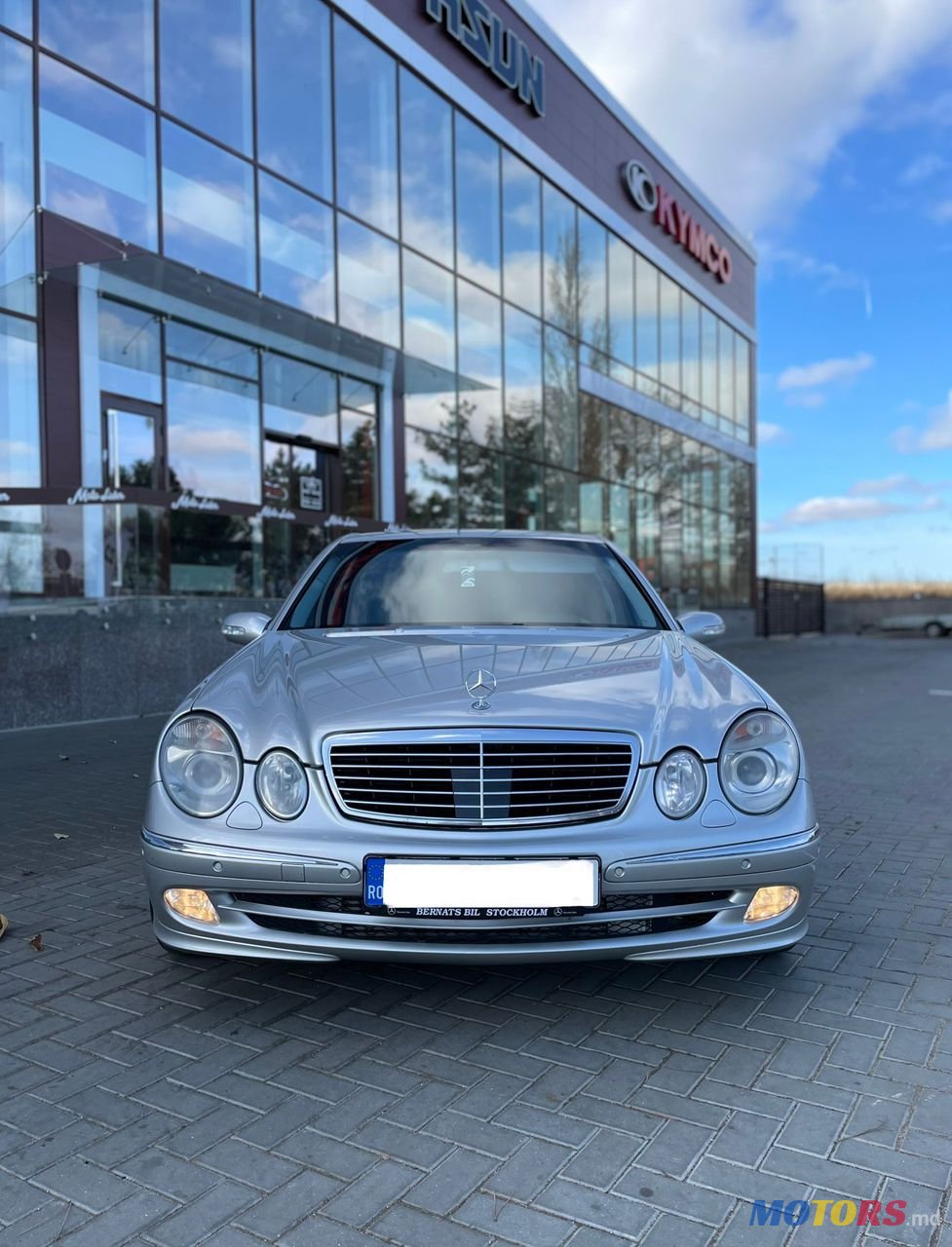 2004' Mercedes-Benz E Класс photo #3