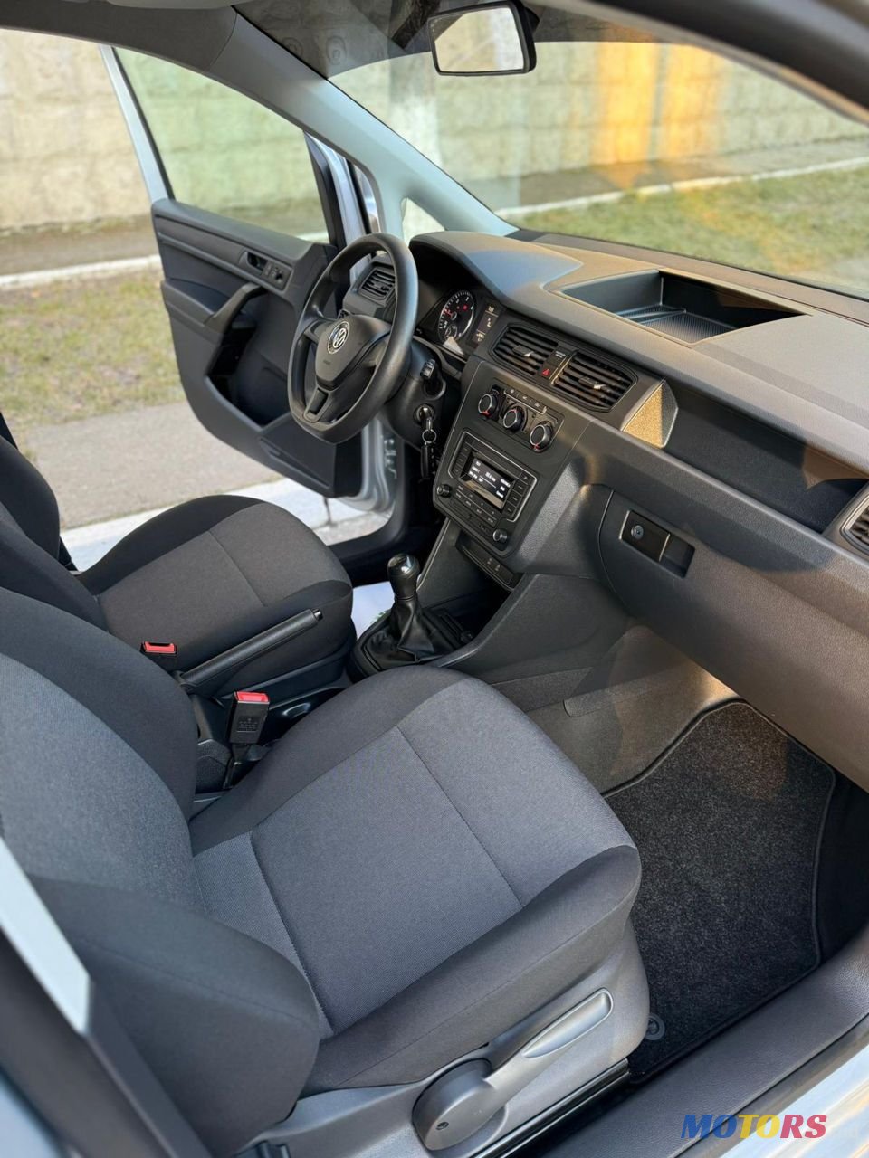 2021' Volkswagen Caddy photo #1