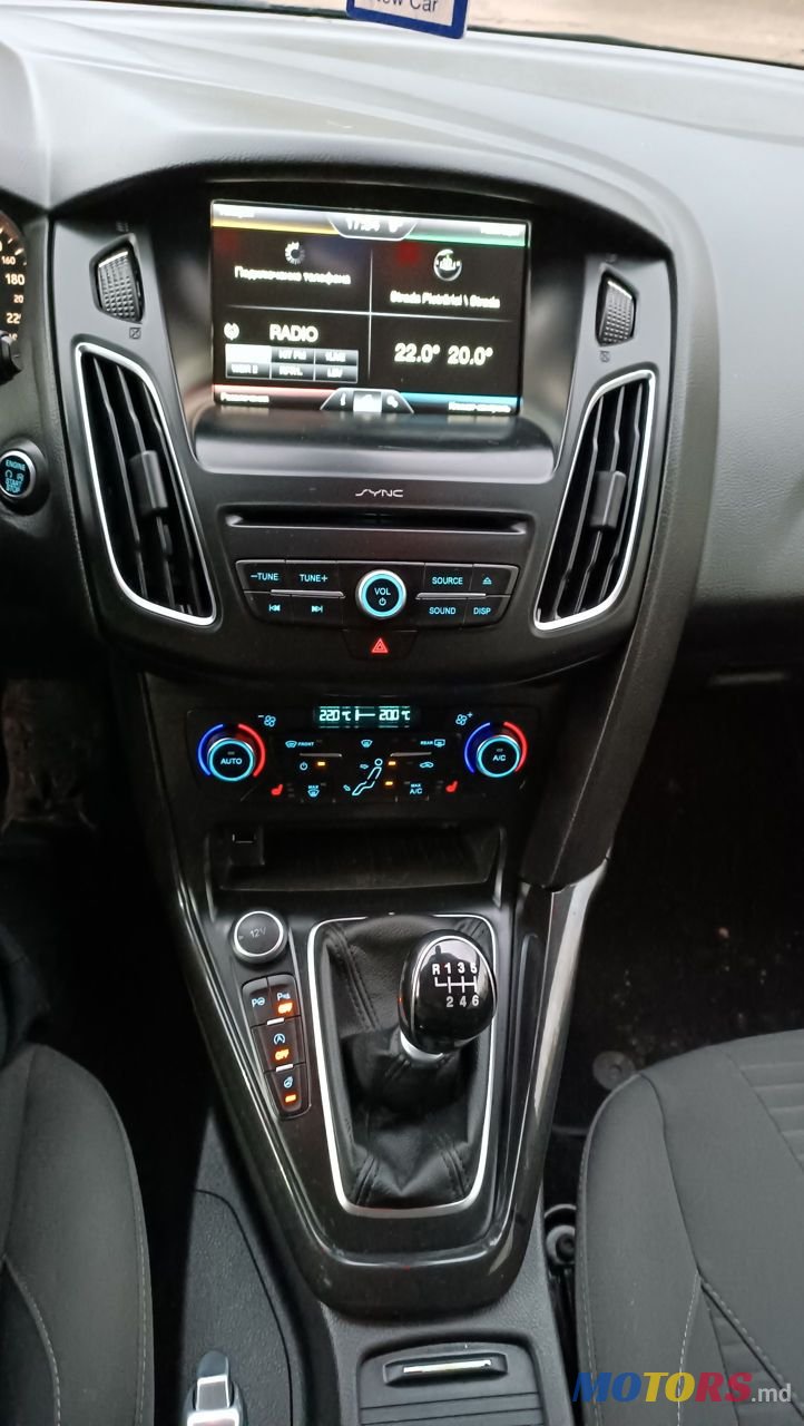 2015' Ford Focus photo #6