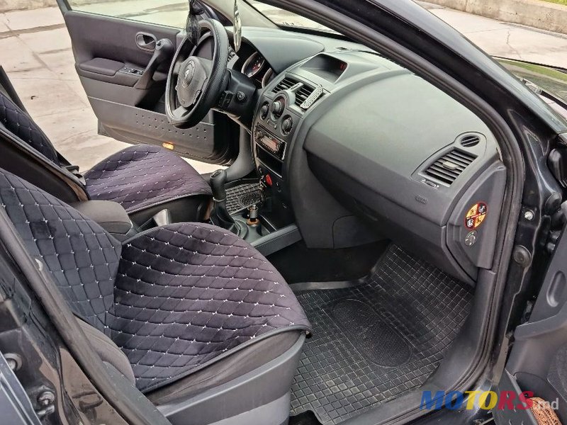 2005' Renault Megane photo #1