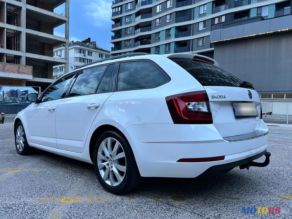 2019' Skoda Octavia photo #3