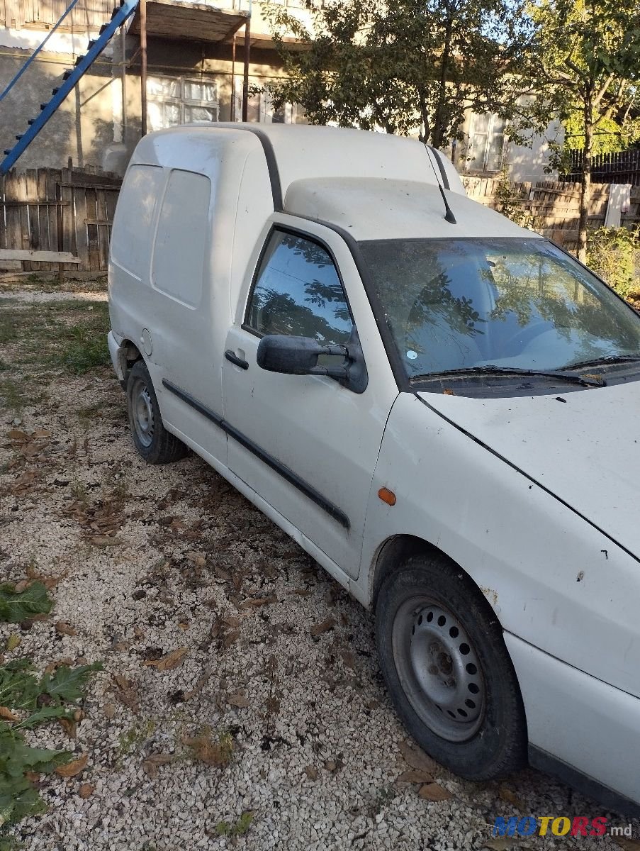 2002' Volkswagen Caddy photo #2