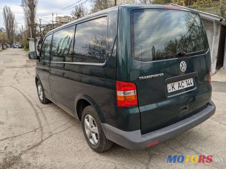 2004' Volkswagen Transporter photo #5