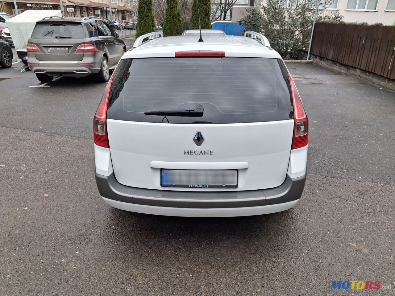 2009' Renault Megane photo #5