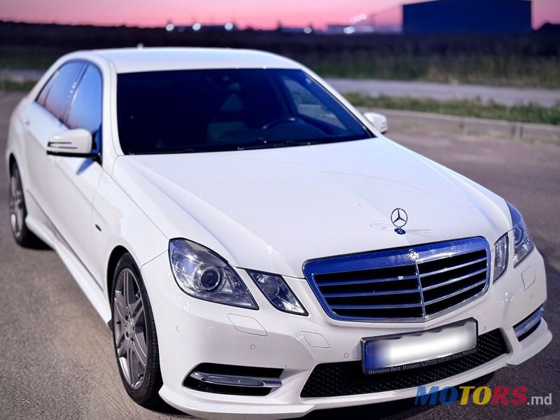 2010' Mercedes-Benz E-Class photo #1