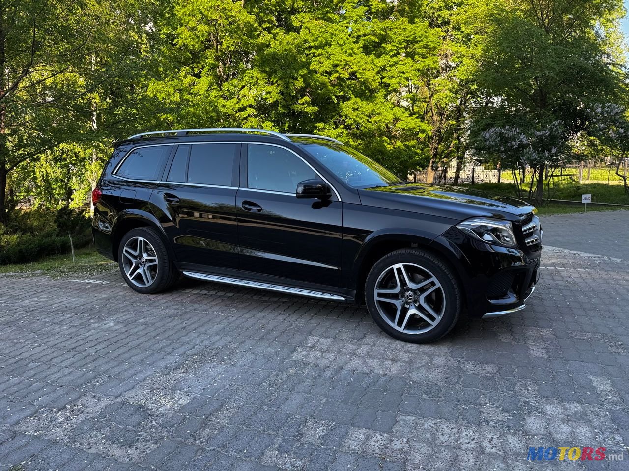 2018' Mercedes-Benz Gls-Class photo #3