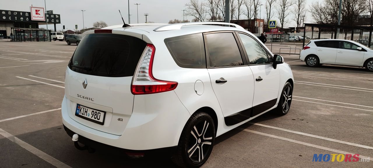 2013' Renault Grand Scenic photo #6