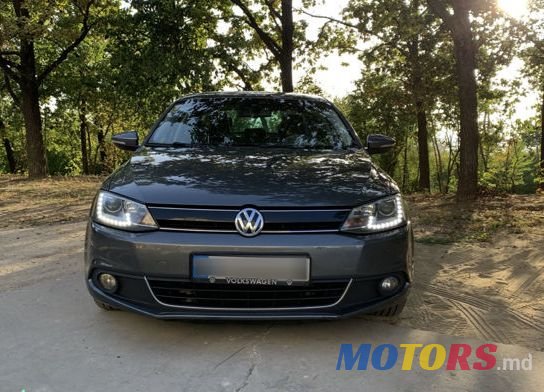 2013' Volkswagen Jetta photo #2