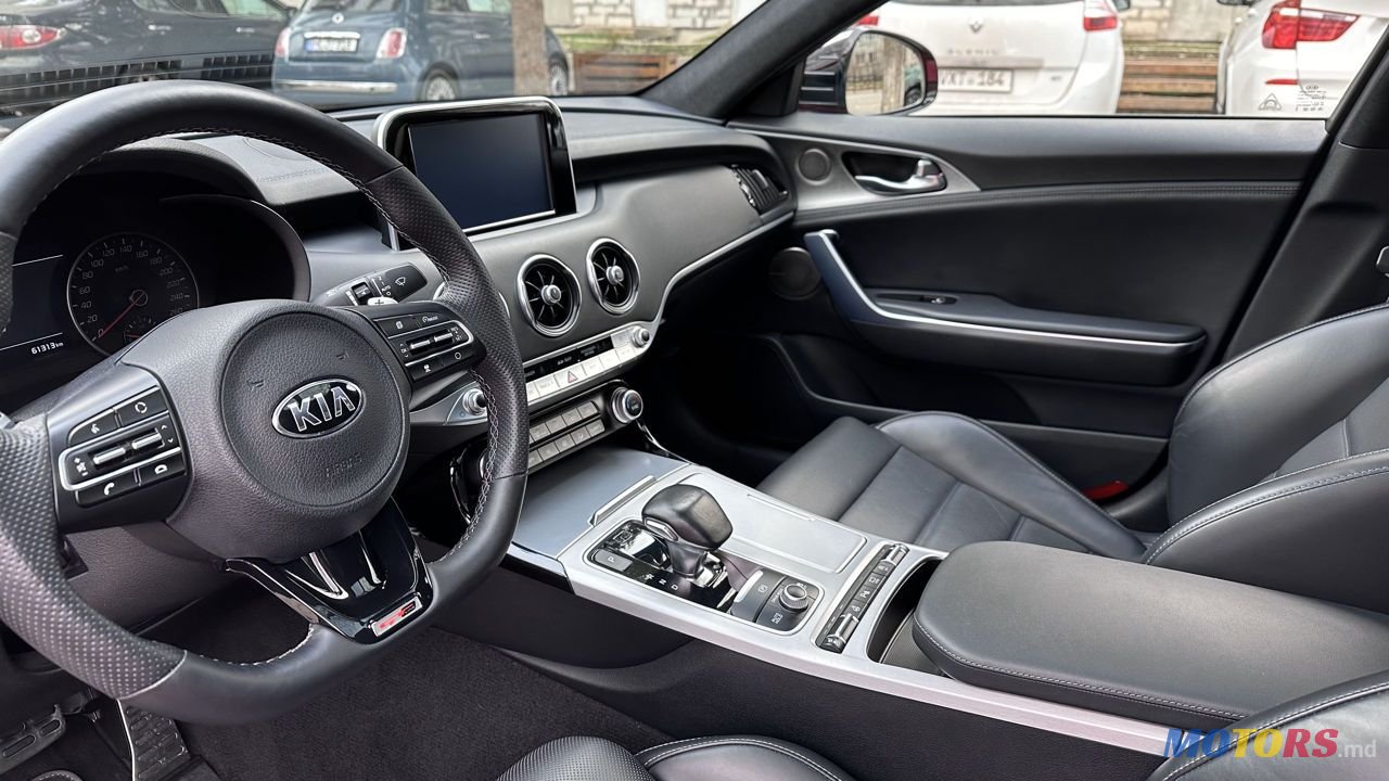 2018' Kia Stinger photo #6